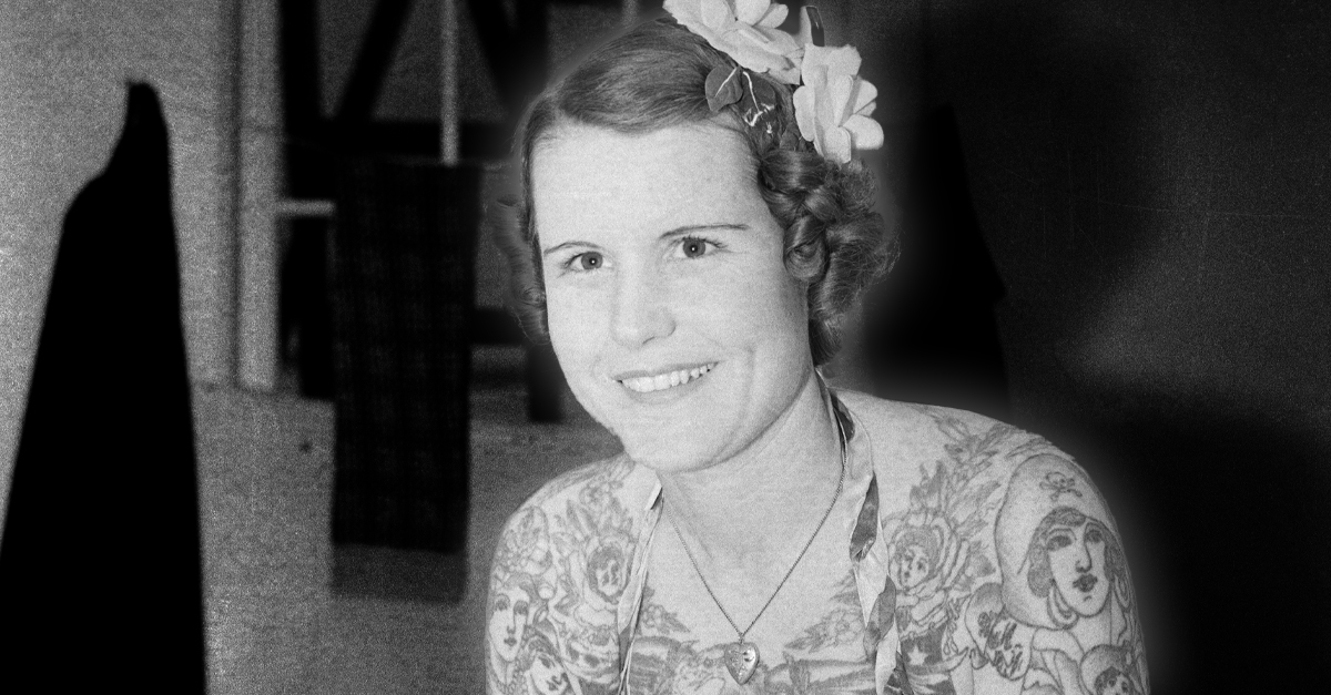 Vintage Photos Of America's Tattooed Venus